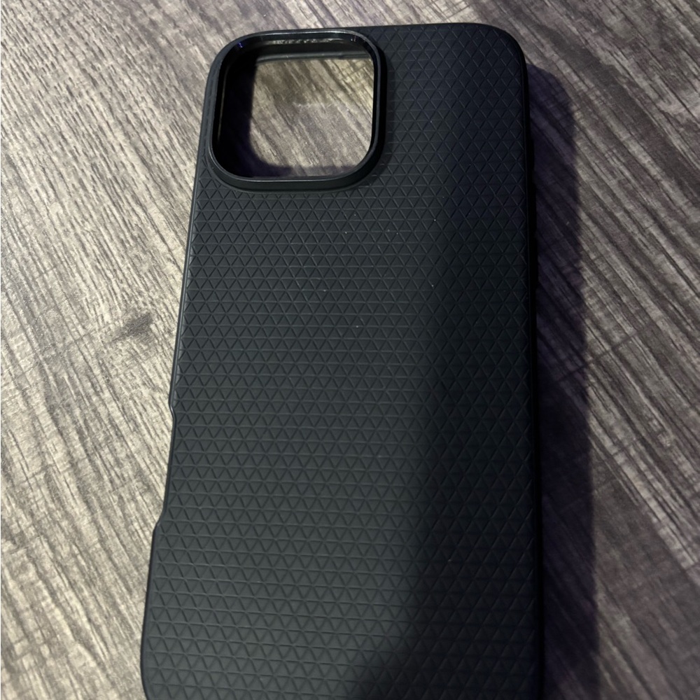 iPhone 16 Pro Max Spigen Case